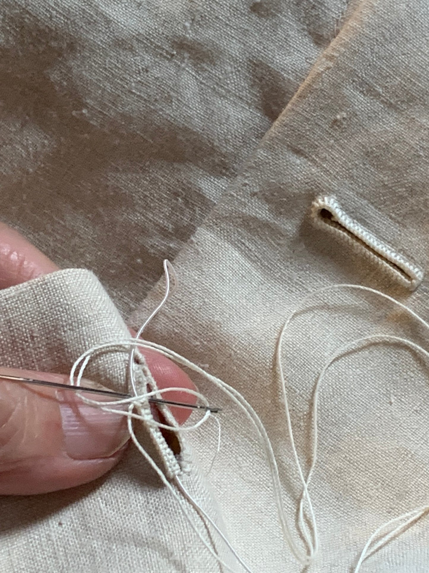 Il Processo di Creazione di un Abito Sartoriale Personalizzato